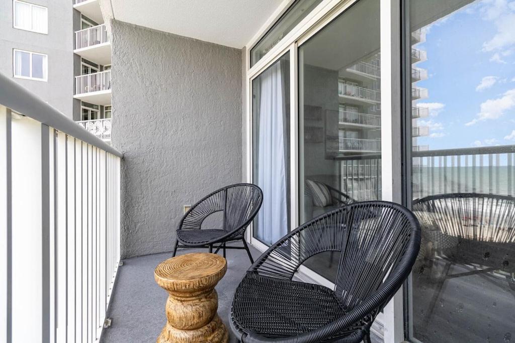Direct Oceanfront- King Bedroom- Amazing Views/Pools/Hot Tubs/Beach Access/Golf Myrtle Beach Kültér fotó