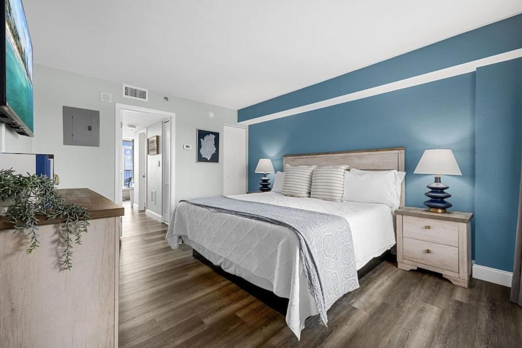 Direct Oceanfront- King Bedroom- Amazing Views/Pools/Hot Tubs/Beach Access/Golf Myrtle Beach Kültér fotó